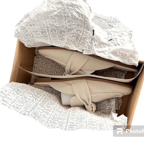 Steve Madden Chart Leather Knot Detail Flat Mules Mules NIB - Picture 7 of 16